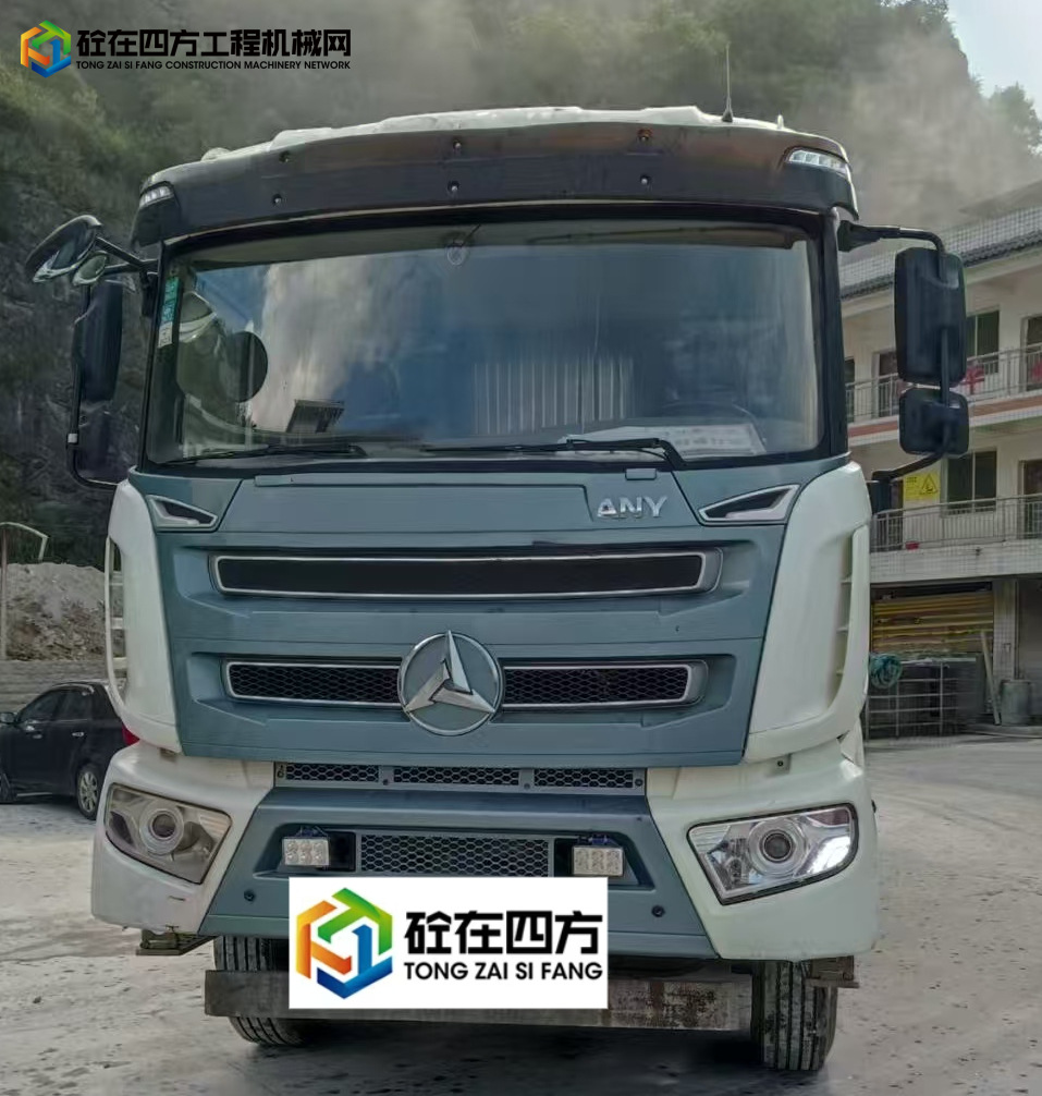 https://images.tongzsf.com/tong/truck_machine/20250821/168a670fcc4dfa.jpg