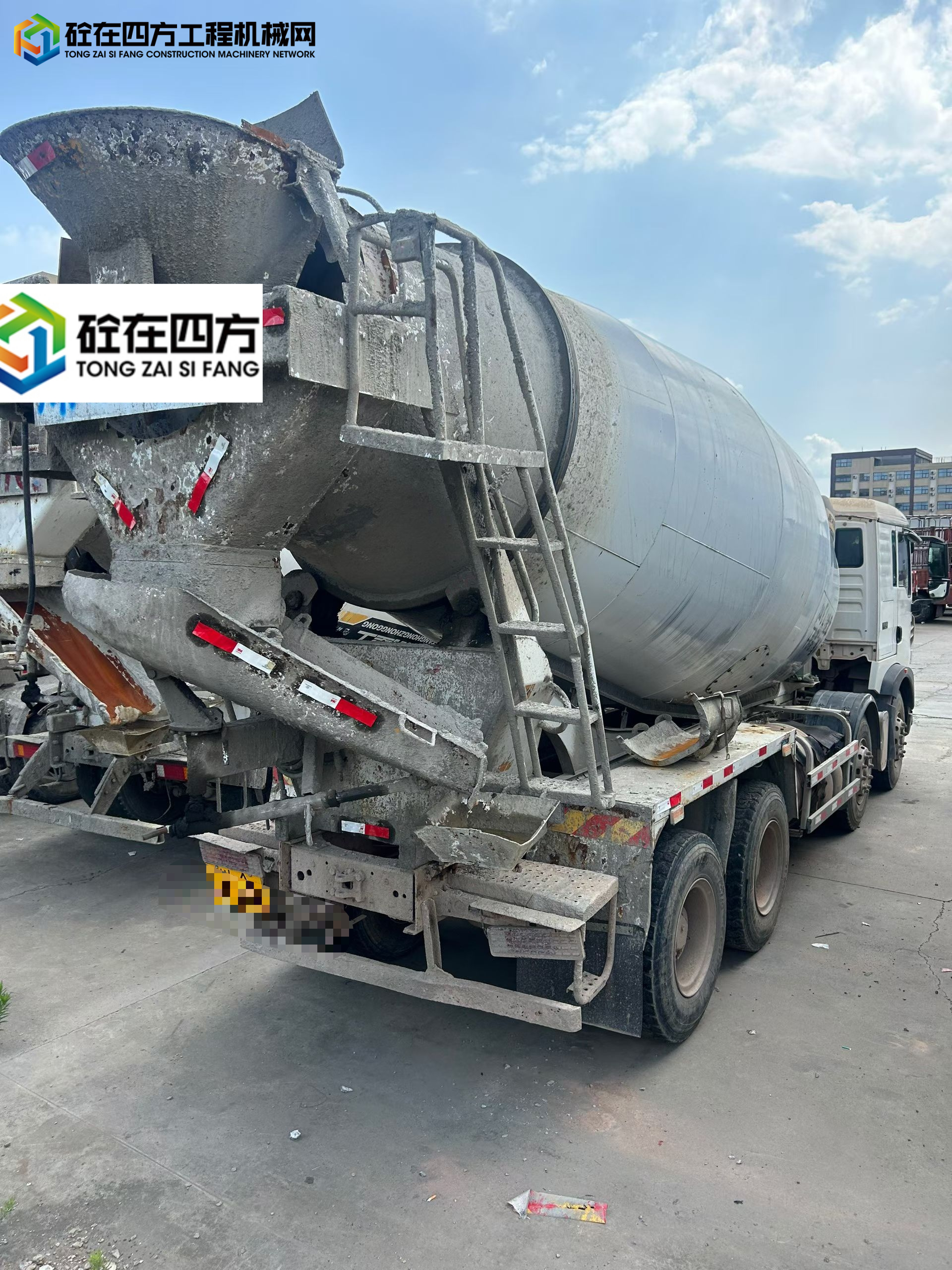 https://images.tongzsf.com/tong/truck_machine/20250821/168a6ba8cb47b7.jpg