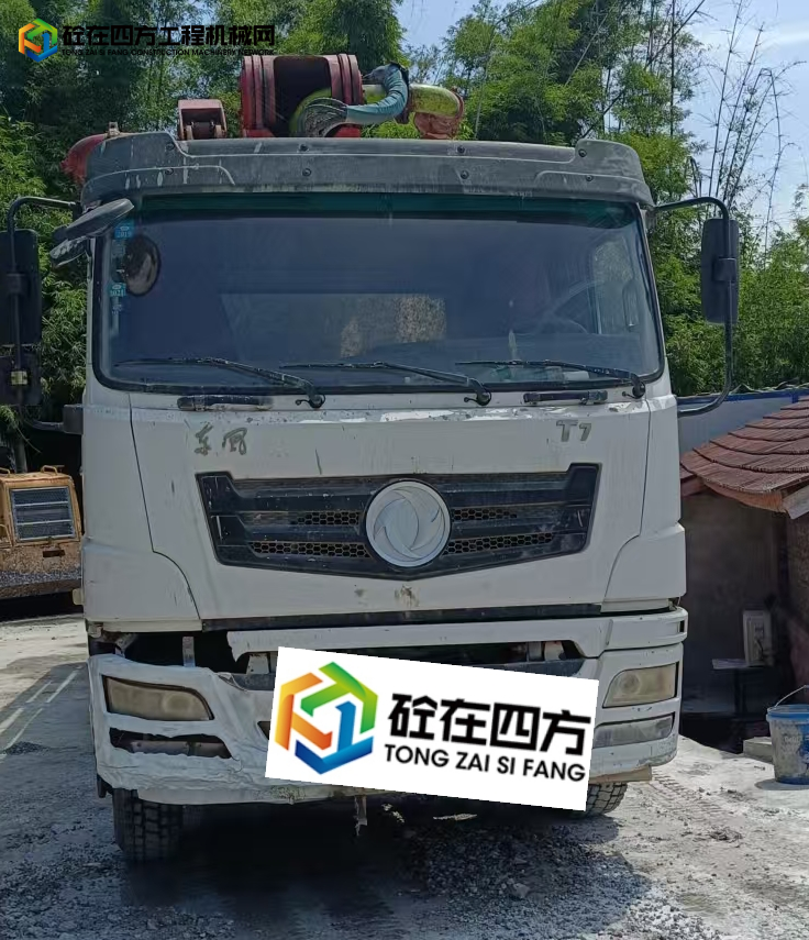 https://images.tongzsf.com/tong/truck_machine/20250821/168a6c54b5c4b7.jpg