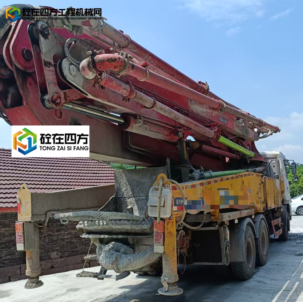https://images.tongzsf.com/tong/truck_machine/20250821/168a6c54cb6c0f.jpg