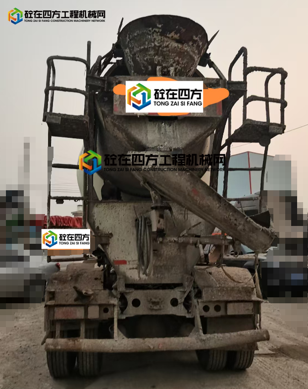 https://images.tongzsf.com/tong/truck_machine/20250822/168a7d7cd51a51.png