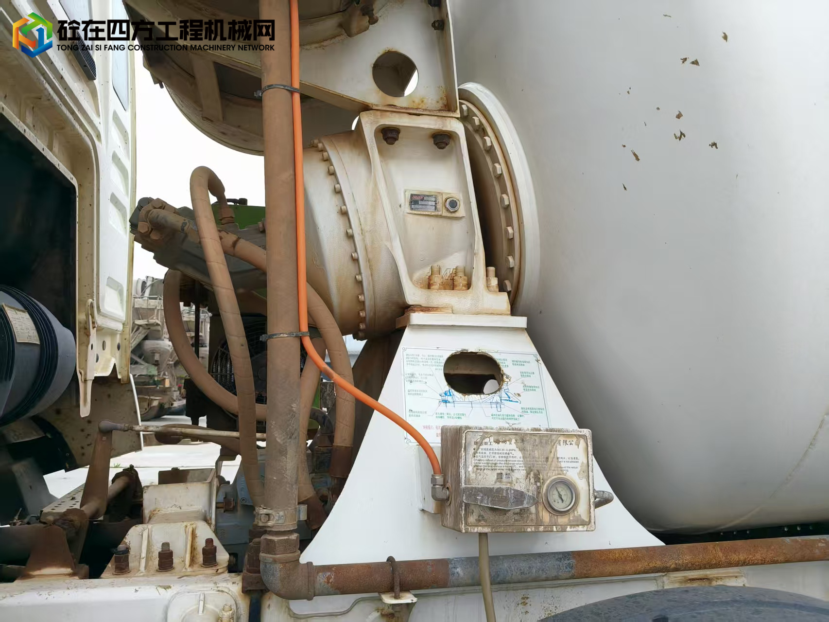 https://images.tongzsf.com/tong/truck_machine/20250822/168a80e6cdebad.jpg