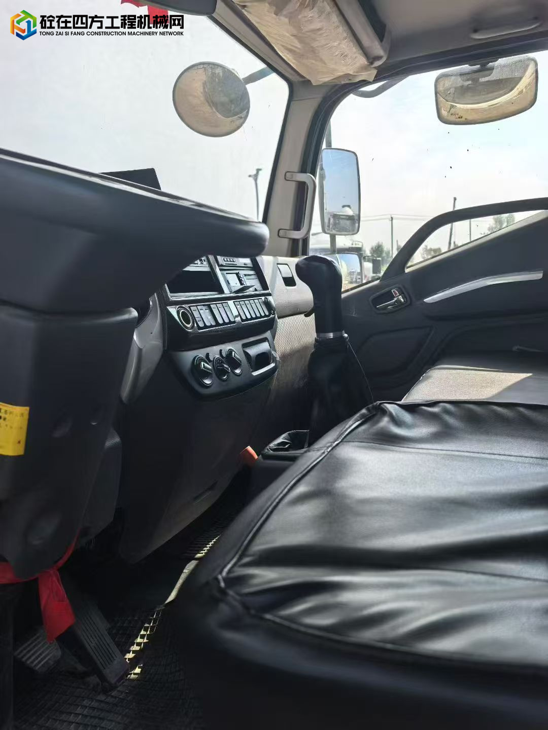 https://images.tongzsf.com/tong/truck_machine/20250825/168ac03664aa8e.jpg