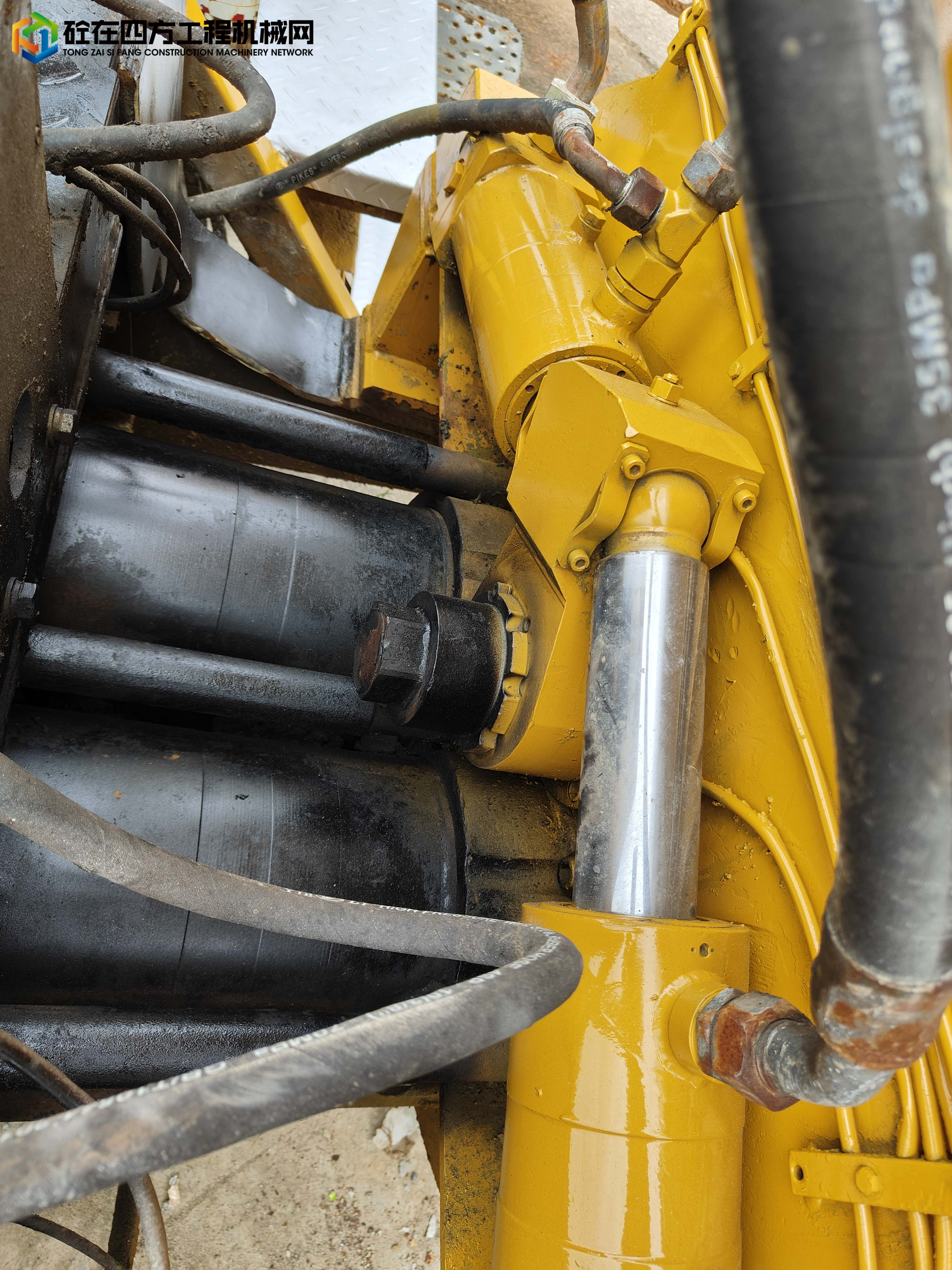 https://images.tongzsf.com/tong/truck_machine/20250826/168ad2154e5ce9.jpg
