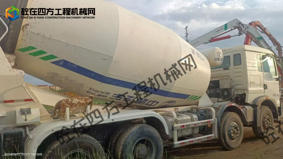 https://images.tongzsf.com/tong/truck_machine/20250827/168ae5e6759407.jpg