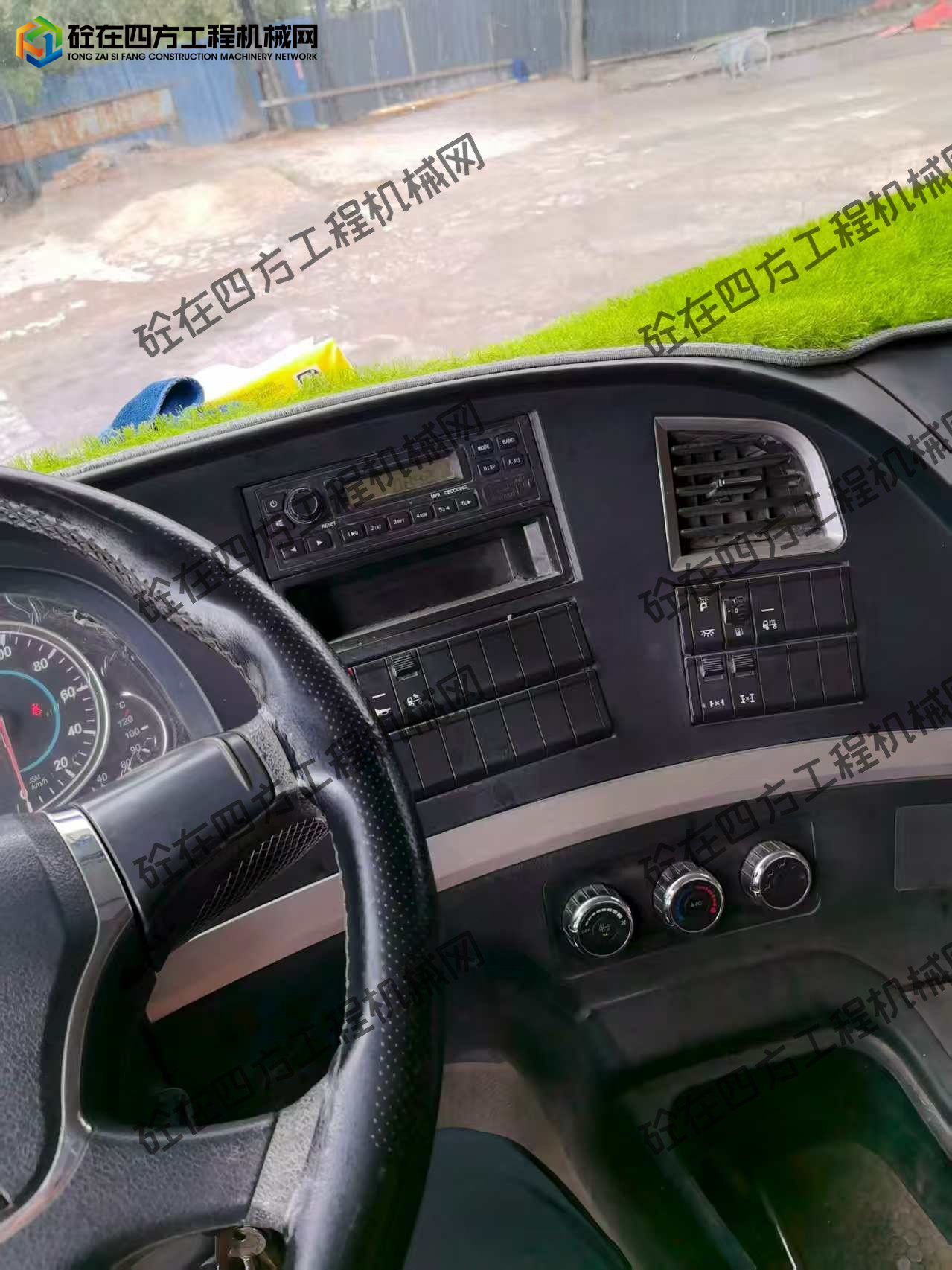 https://images.tongzsf.com/tong/truck_machine/20250827/168aeab9e0a58f.jpg