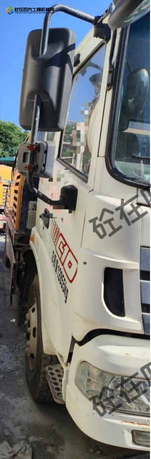 https://images.tongzsf.com/tong/truck_machine/20250827/168aeb7e7e9280.png