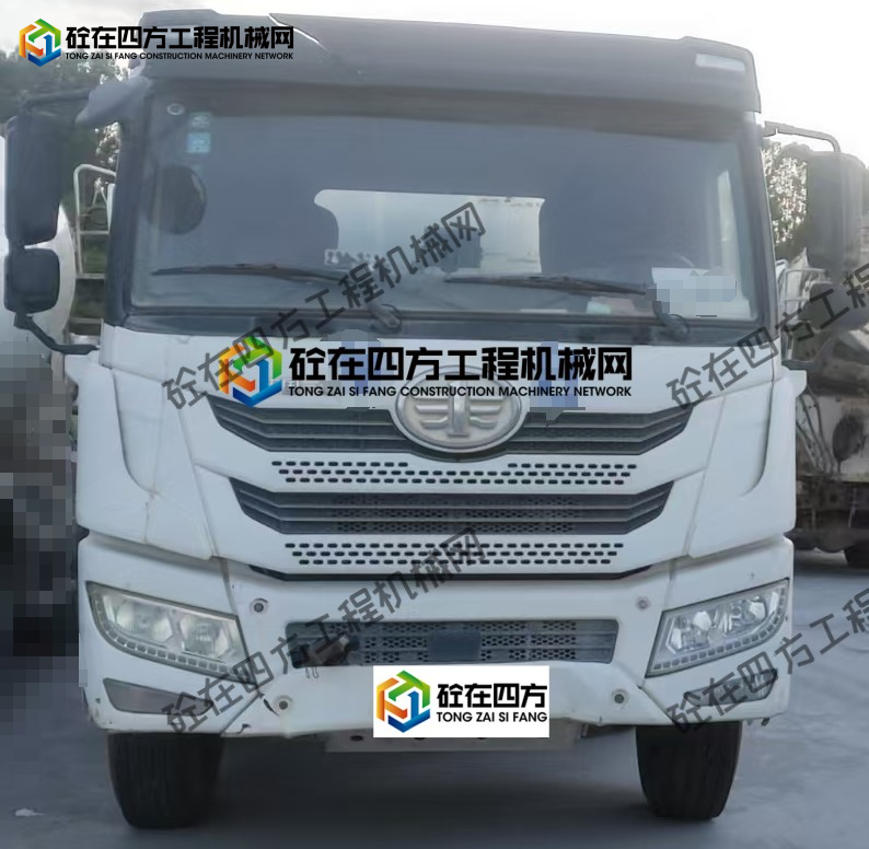 https://images.tongzsf.com/tong/truck_machine/20250828/168afbb3e45df1.png