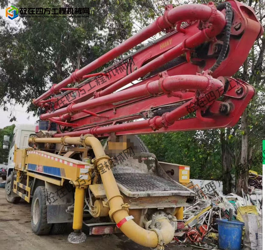 https://images.tongzsf.com/tong/truck_machine/20250828/168afbcec51d2c.png