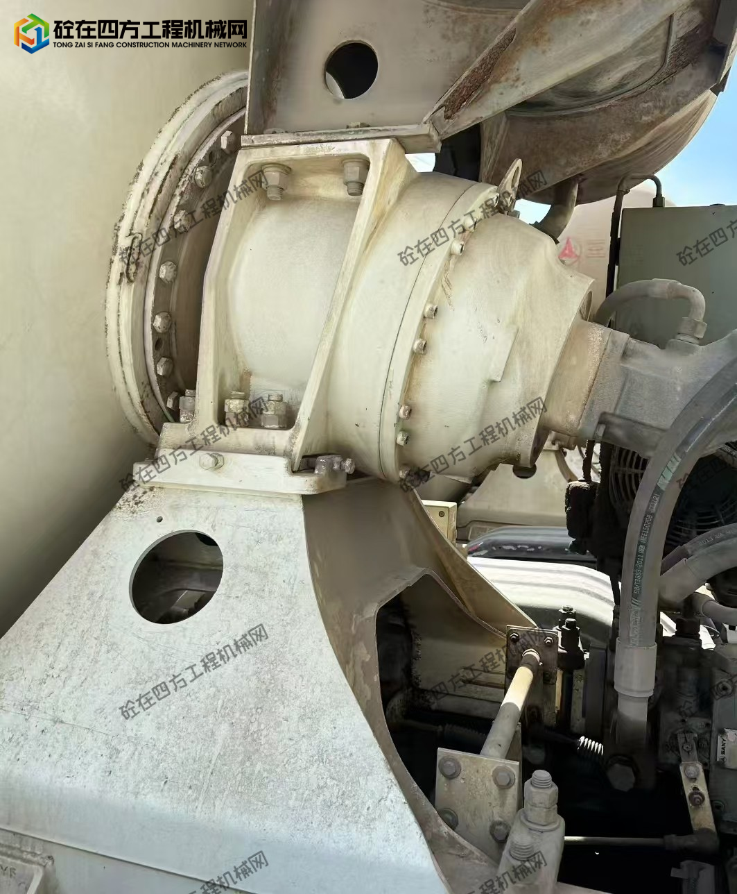 https://images.tongzsf.com/tong/truck_machine/20250829/168b104c8e797d.jpg
