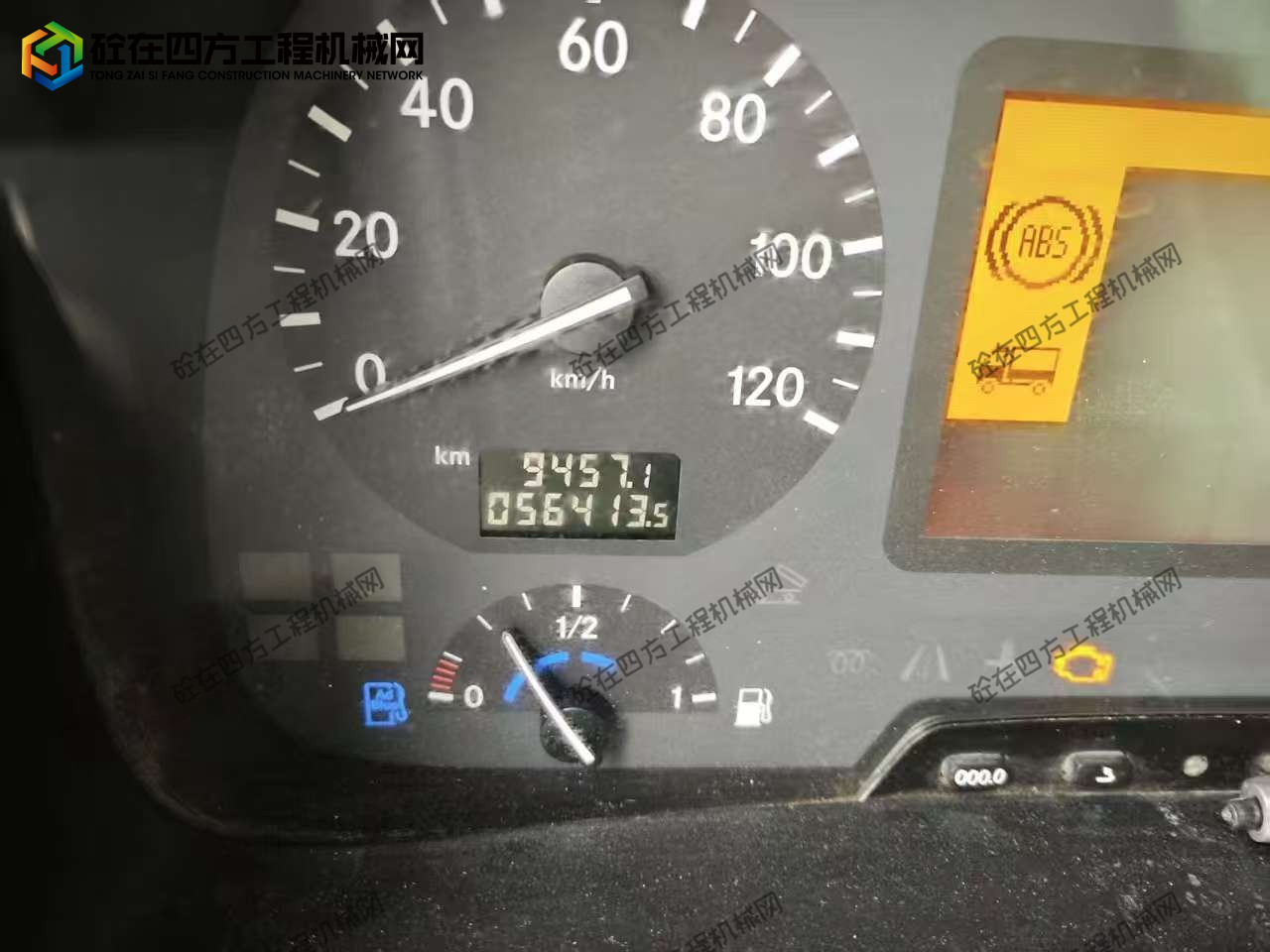 https://images.tongzsf.com/tong/truck_machine/20250829/168b1148ec5c91.jpg