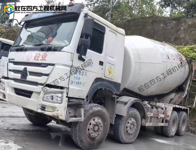 https://images.tongzsf.com/tong/truck_machine/20250830/168b2e5ba05d23.jpg