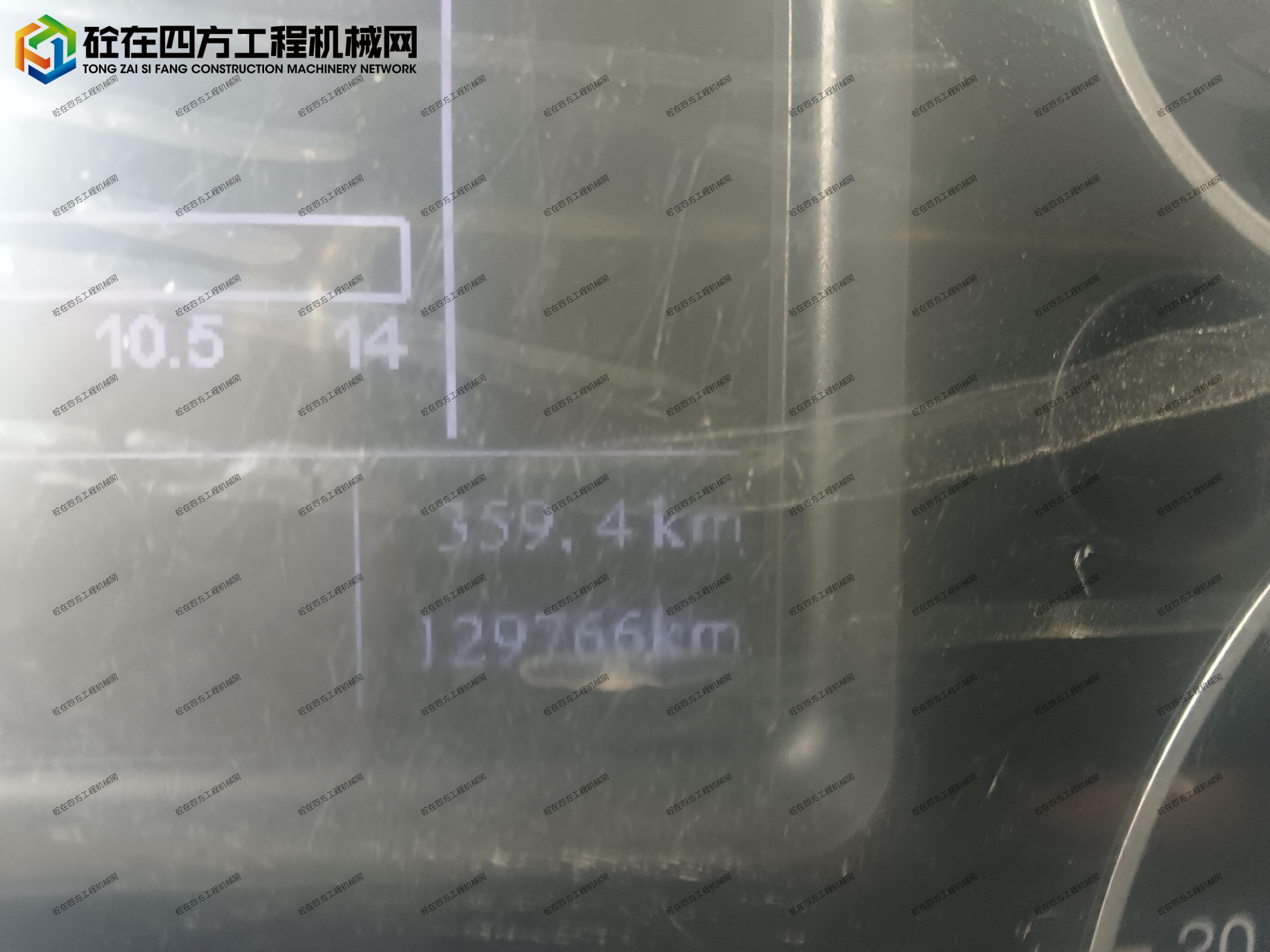 https://images.tongzsf.com/tong/truck_machine/20250901/168b53e488aea6.jpg