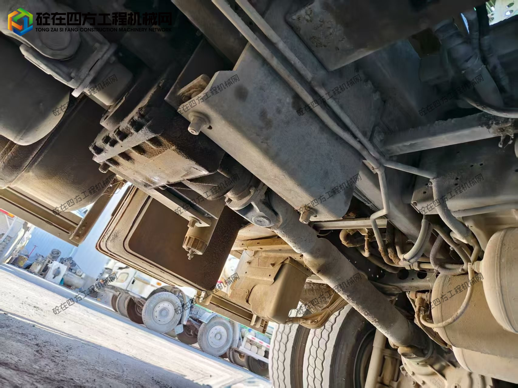 https://images.tongzsf.com/tong/truck_machine/20250901/168b563bd6f585.jpg
