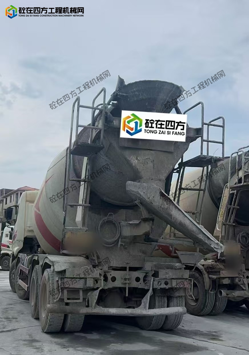https://images.tongzsf.com/tong/truck_machine/20250902/168b63e3e38659.jpg