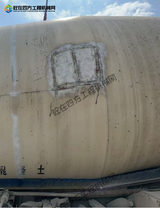 https://images.tongzsf.com/tong/truck_machine/20250903/168b7ec94aaa75.png