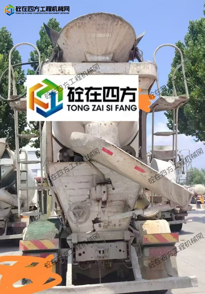 https://images.tongzsf.com/tong/truck_machine/20250905/168ba36fec8bb5.jpg