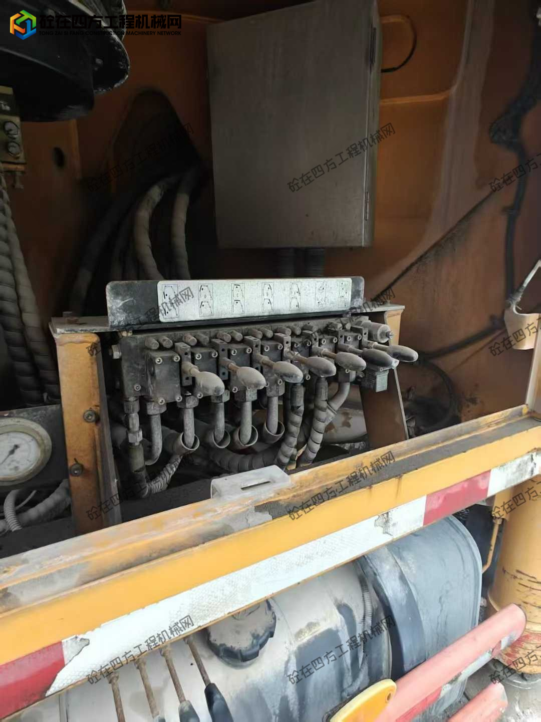 https://images.tongzsf.com/tong/truck_machine/20250905/168bab2f672c90.jpg
