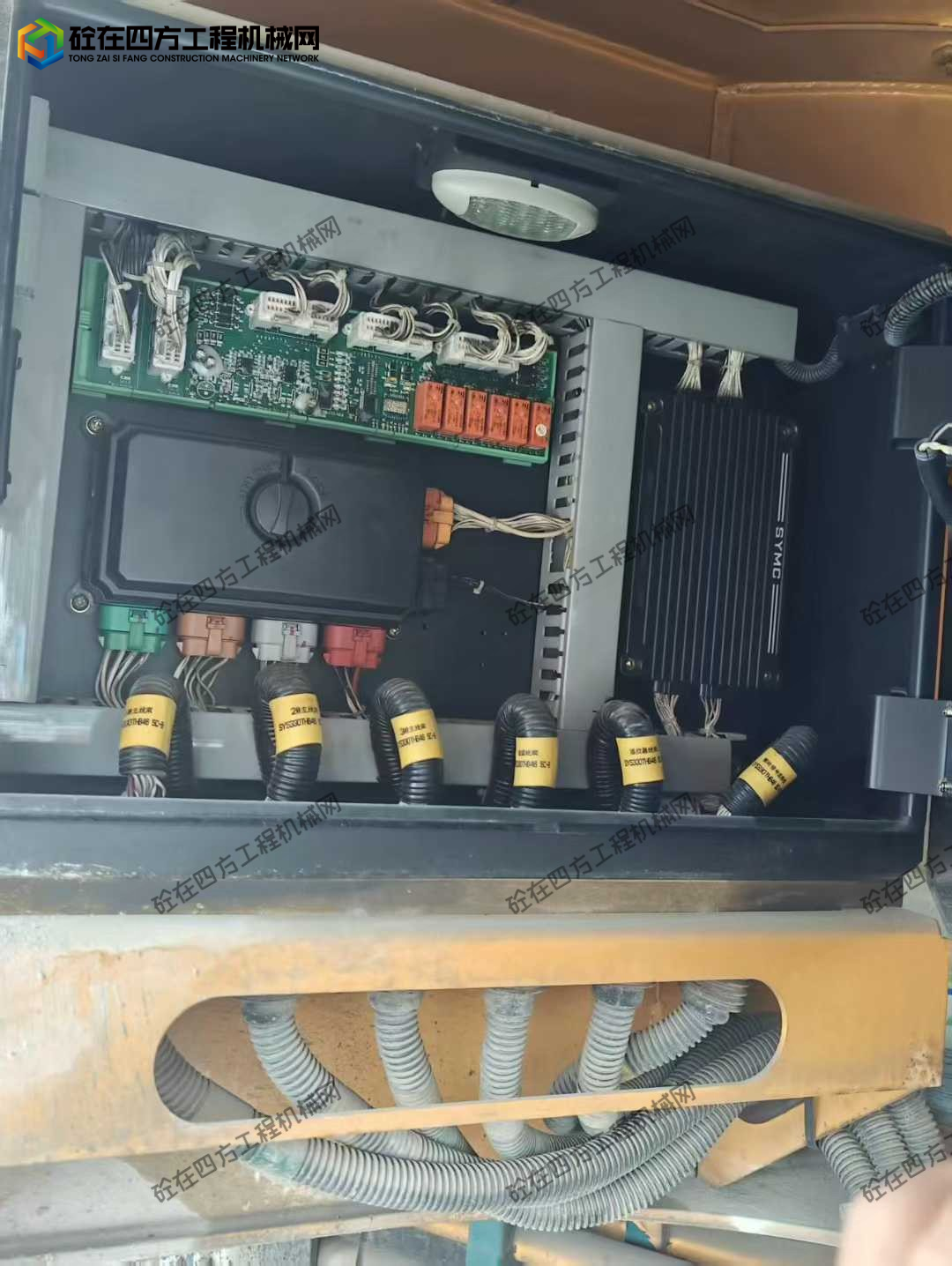https://images.tongzsf.com/tong/truck_machine/20250905/168bab2fda19e7.jpg