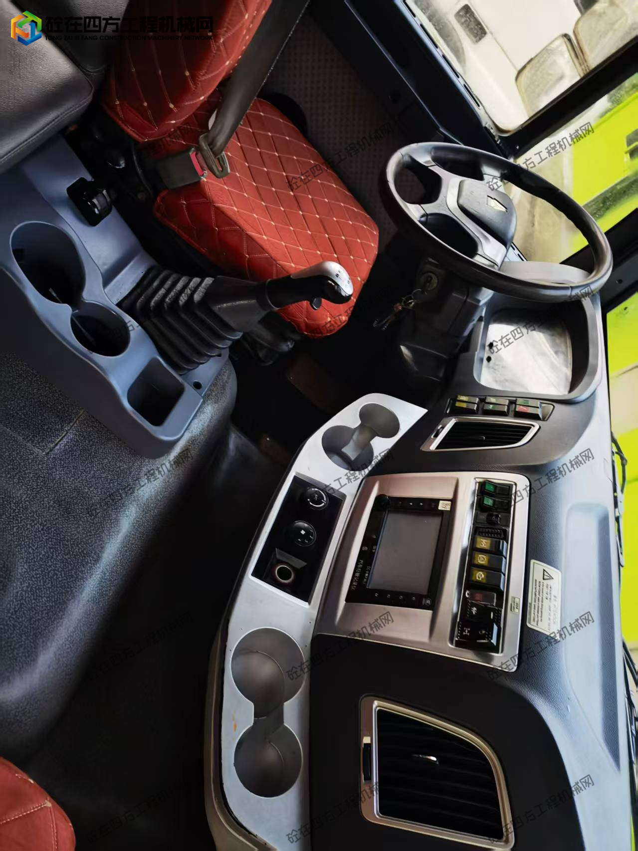 https://images.tongzsf.com/tong/truck_machine/20250907/168bcef63e992b.jpg