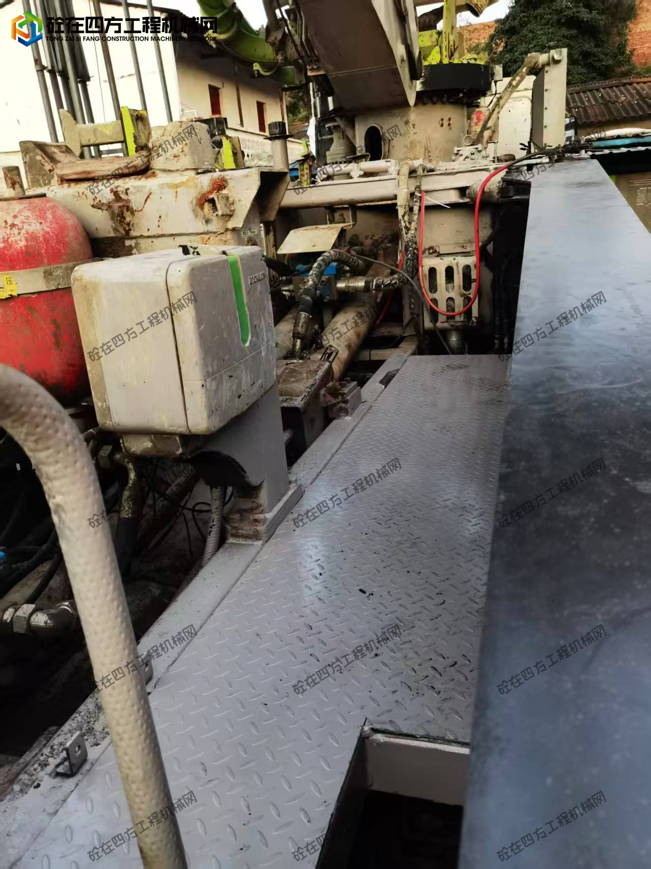 https://images.tongzsf.com/tong/truck_machine/20250907/168bcef6c79238.jpg
