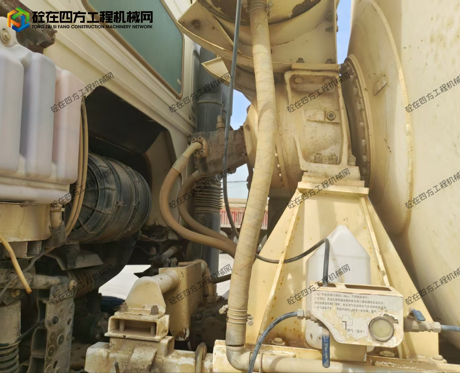 https://images.tongzsf.com/tong/truck_machine/20250907/168bd8a81677c7.jpg