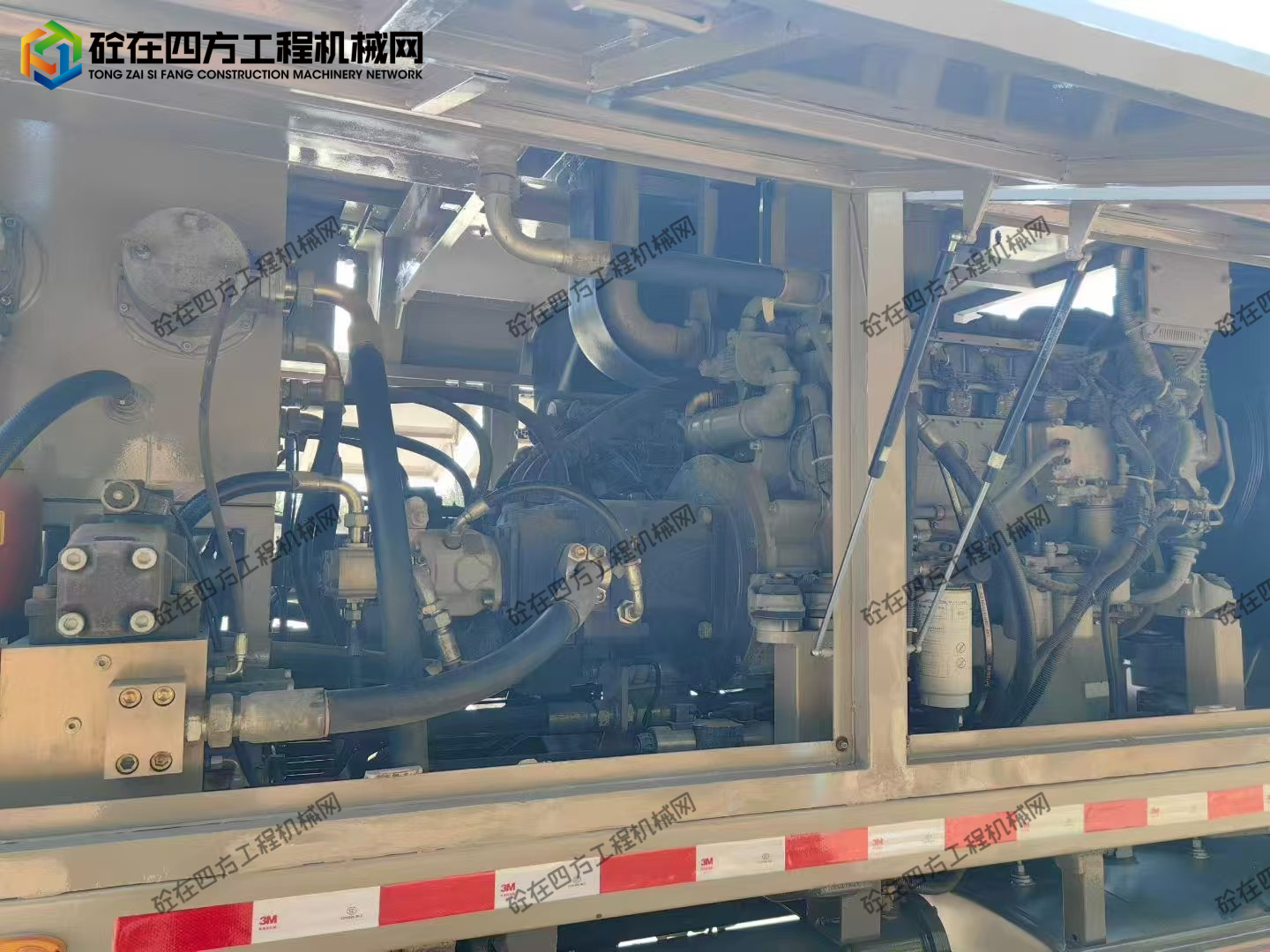 https://images.tongzsf.com/tong/truck_machine/20250908/168be33d71b0f8.jpg