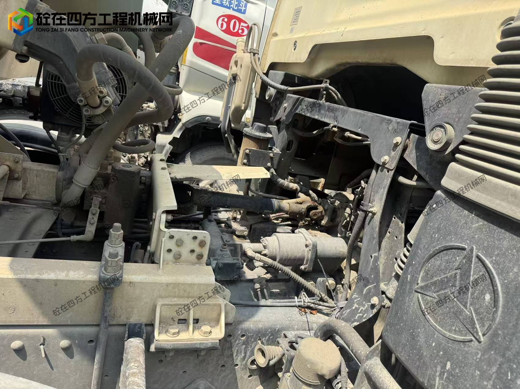 https://images.tongzsf.com/tong/truck_machine/20250908/168be46a6aa4c6.jpg