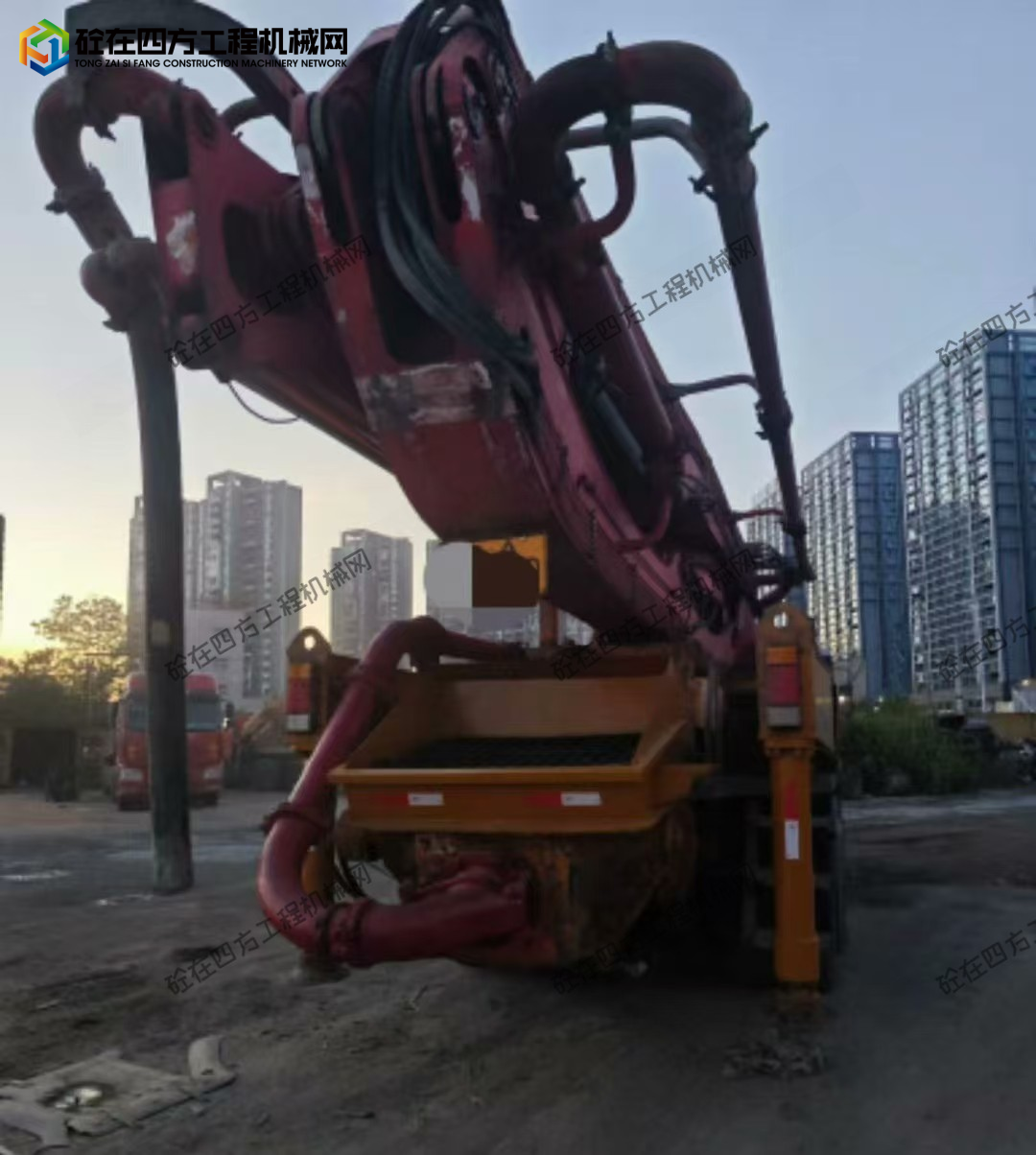 https://images.tongzsf.com/tong/truck_machine/20250908/168be5485e2d53.jpg