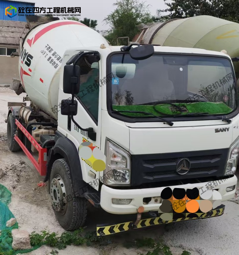 https://images.tongzsf.com/tong/truck_machine/20250908/168bedc0e89b5e.jpg