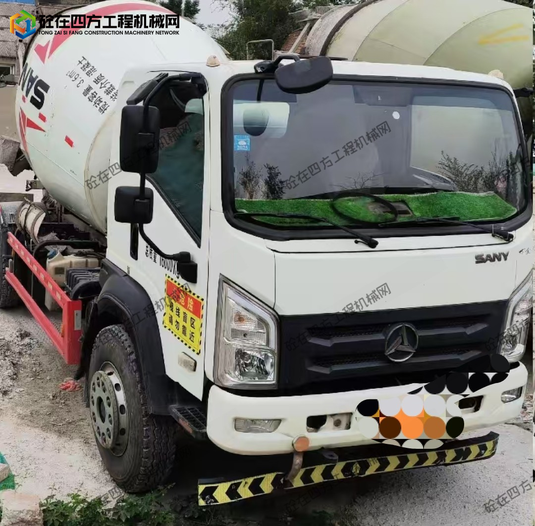 https://images.tongzsf.com/tong/truck_machine/20250908/168bedc175780c.jpg