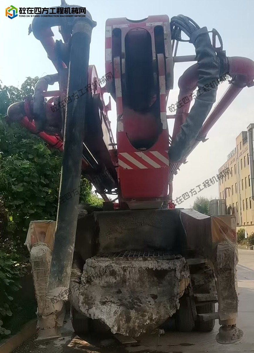 https://images.tongzsf.com/tong/truck_machine/20250909/168bfe9fc896f5.jpg