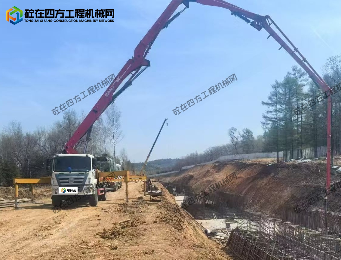 https://images.tongzsf.com/tong/truck_machine/20250909/168bff01e5cd89.jpg