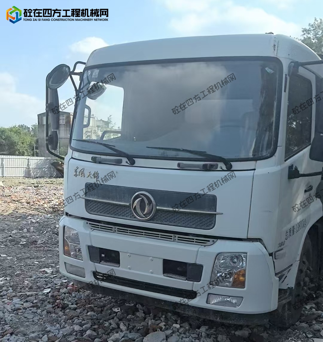 https://images.tongzsf.com/tong/truck_machine/20250910/168c1360f64666.jpg