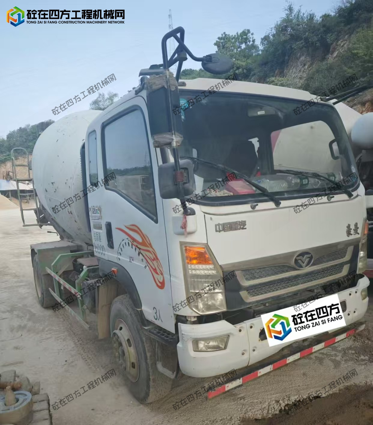 https://images.tongzsf.com/tong/truck_machine/20250915/168c78ba9e9ed5.jpg