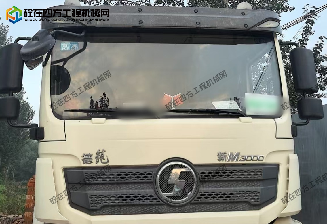 https://images.tongzsf.com/tong/truck_machine/20250915/168c7a8ff3d4ed.jpg