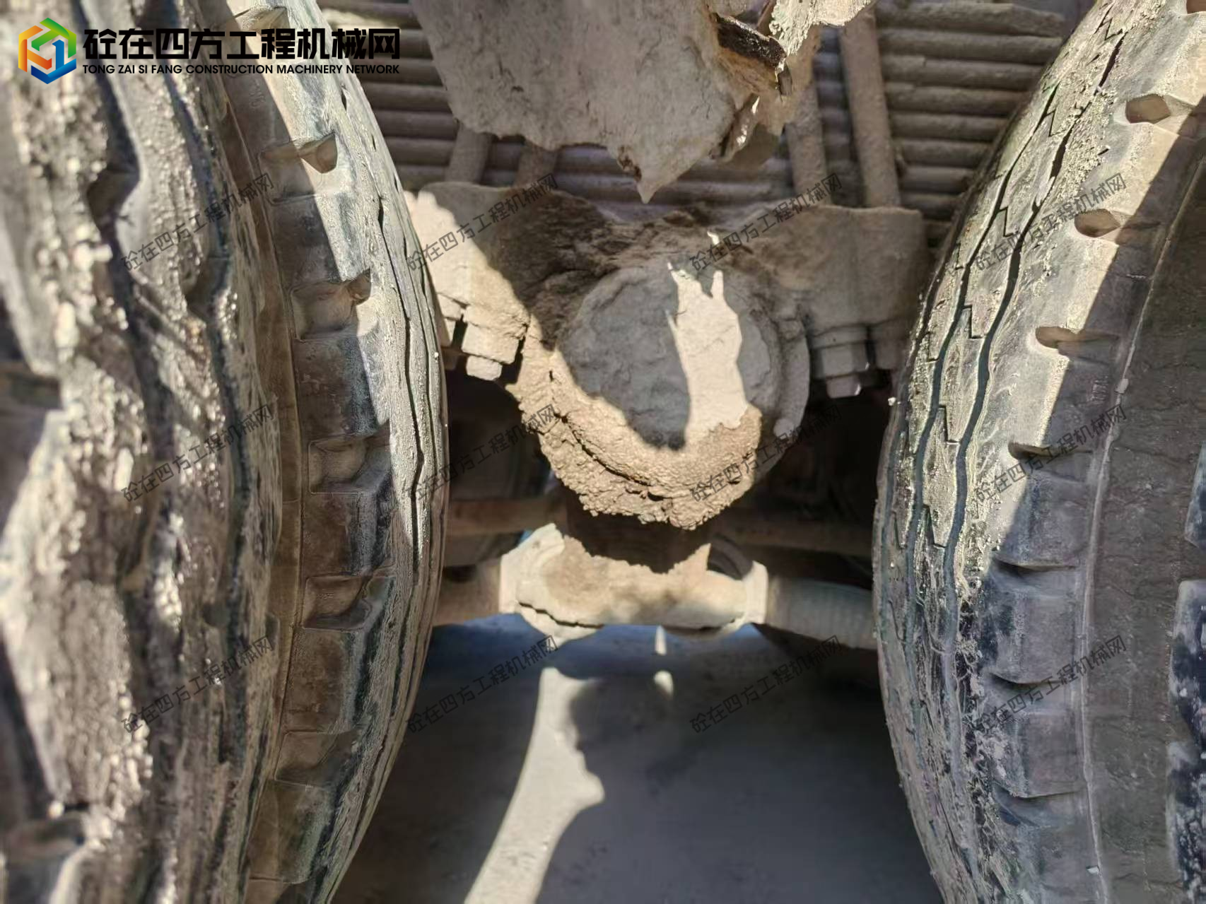 https://images.tongzsf.com/tong/truck_machine/20250915/168c7daeb86f00.jpg