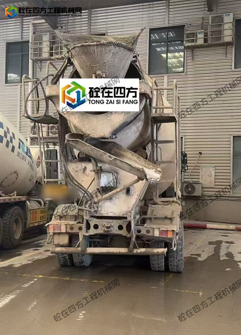 https://images.tongzsf.com/tong/truck_machine/20250916/168c9136c2b570.jpg