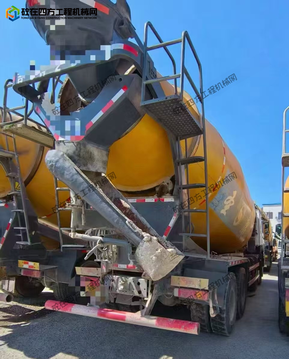 https://images.tongzsf.com/tong/truck_machine/20250917/168ca1184a4dcc.jpg