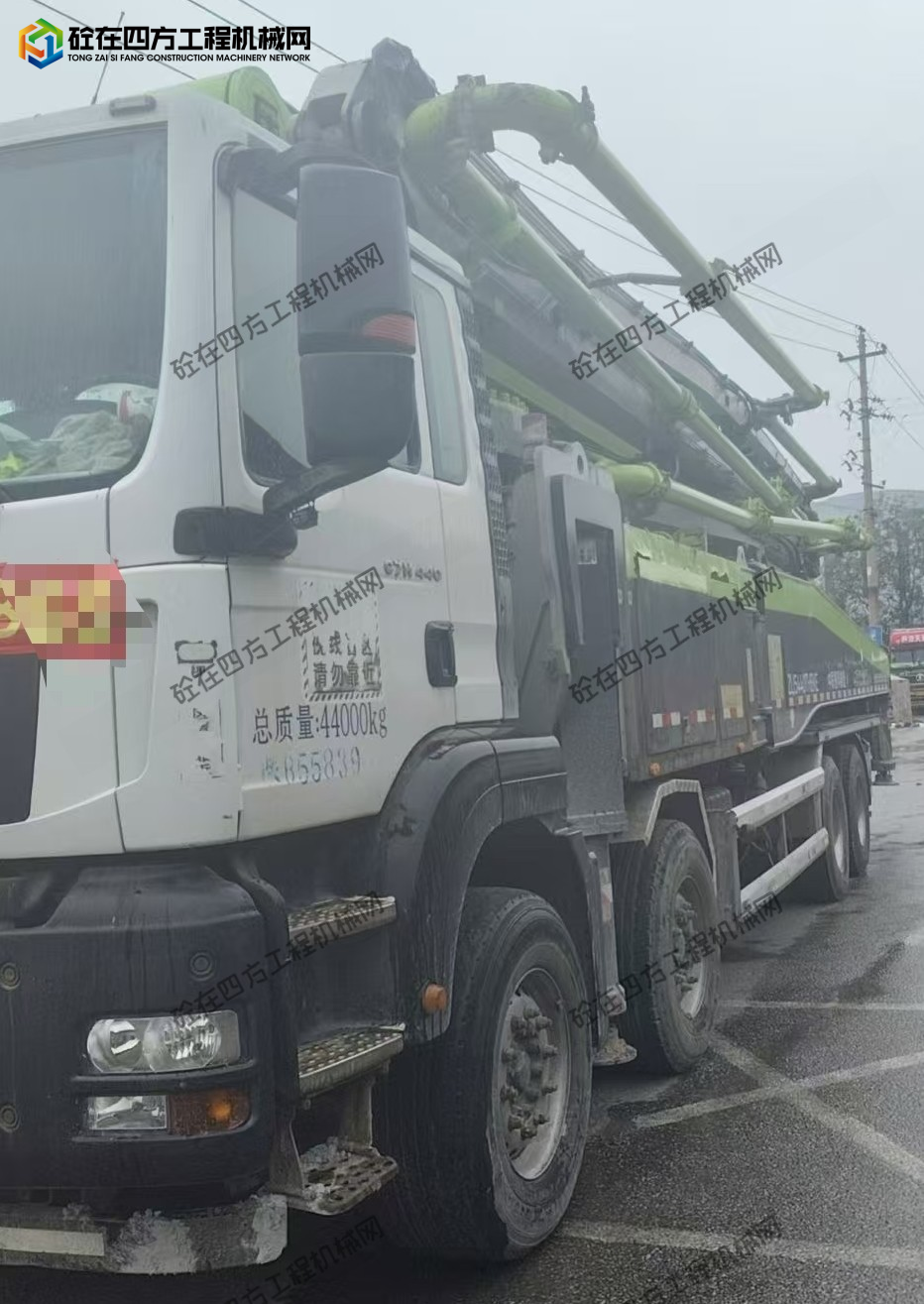https://images.tongzsf.com/tong/truck_machine/20250918/168cba553f2b3e.jpg