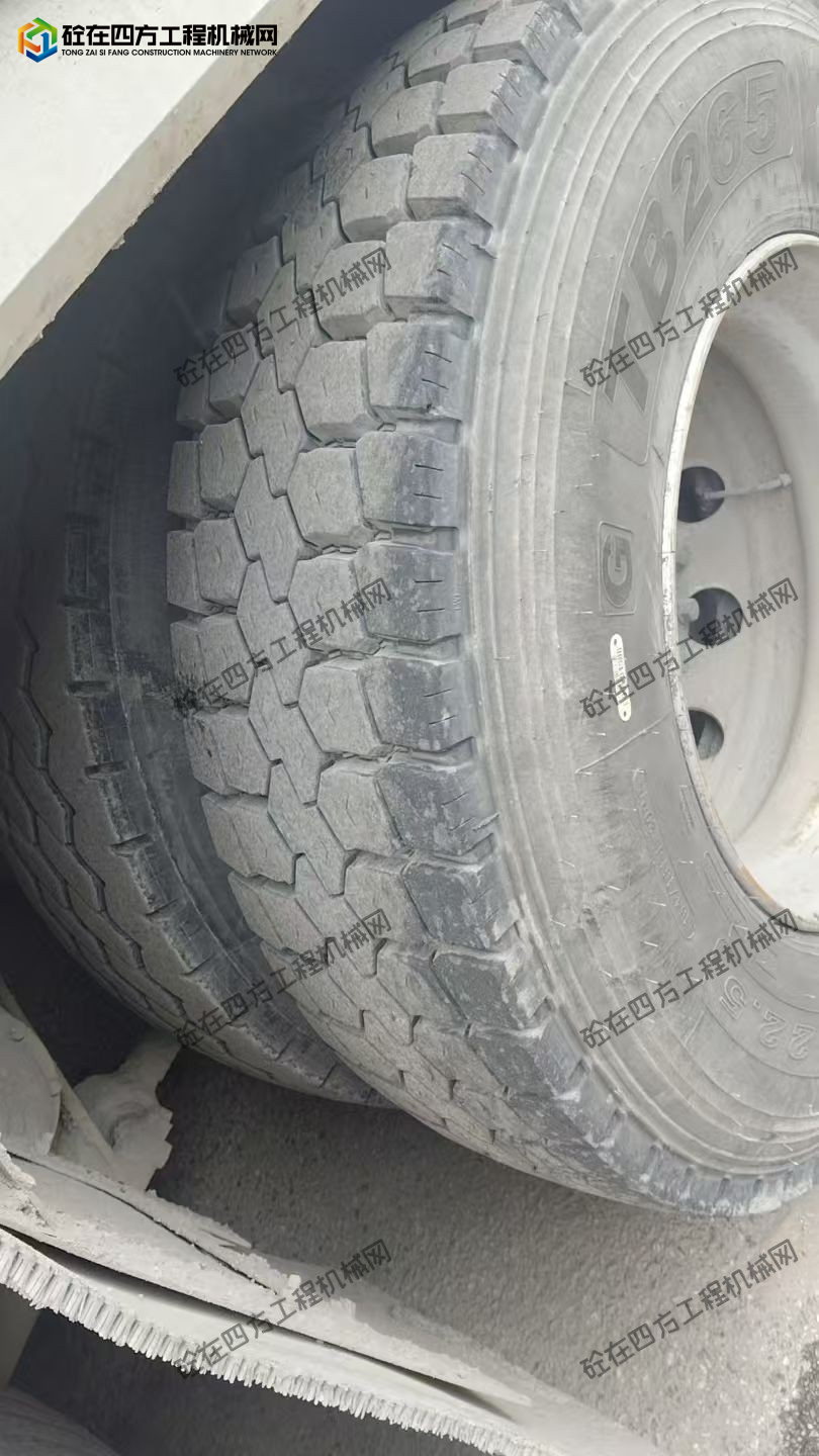 https://images.tongzsf.com/tong/truck_machine/20250918/168cba5690cbb6.jpg