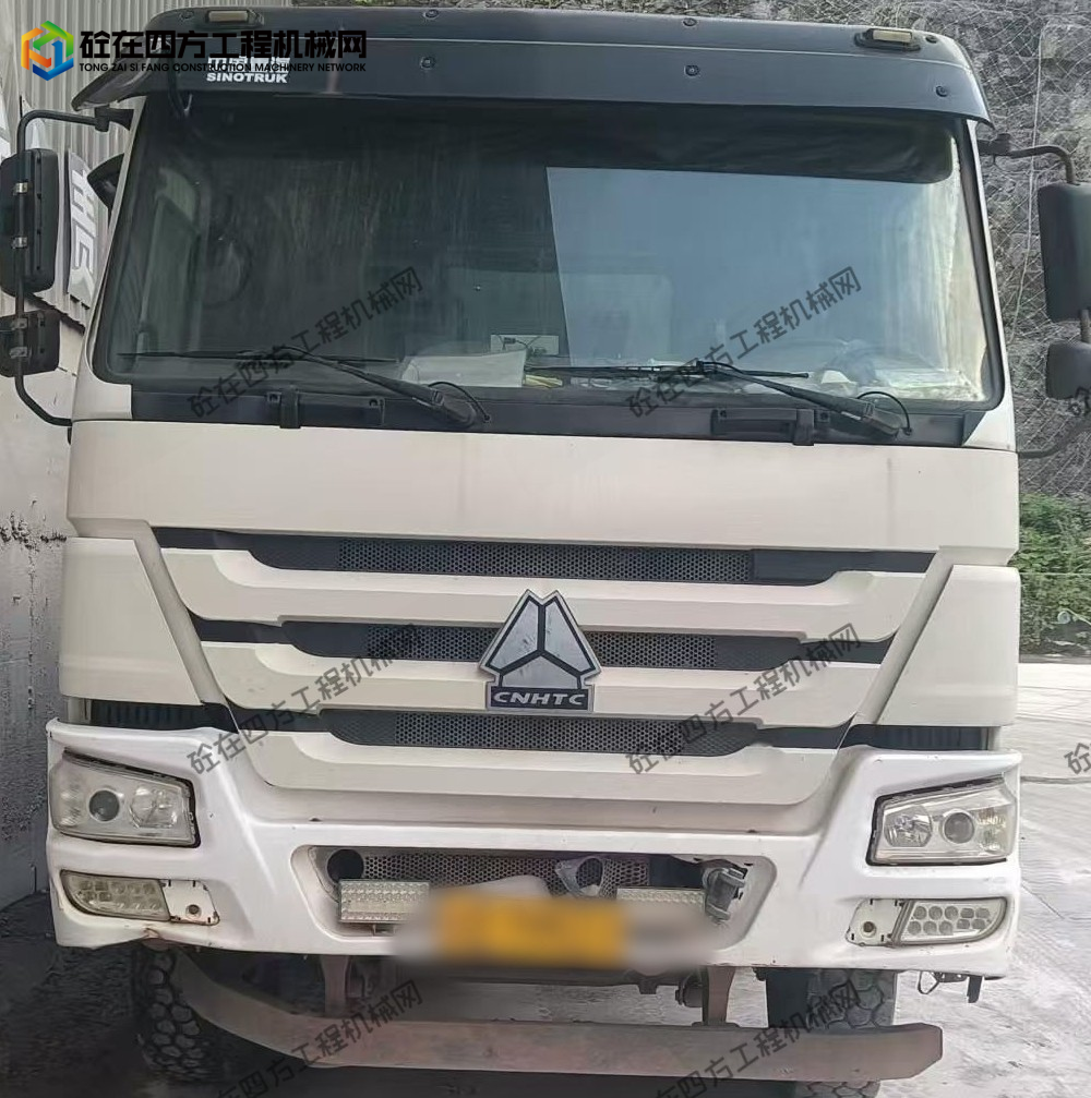 https://images.tongzsf.com/tong/truck_machine/20250918/168cba5af2606e.jpg