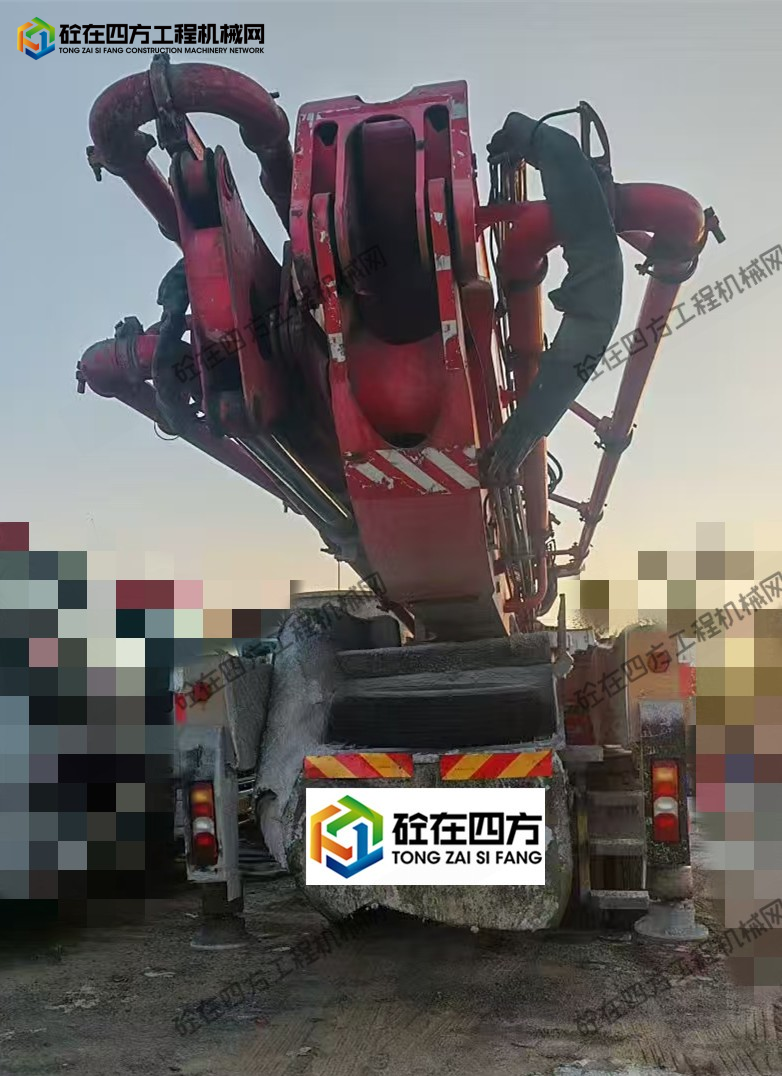https://images.tongzsf.com/tong/truck_machine/20250922/168d0eed0e57cd.jpg
