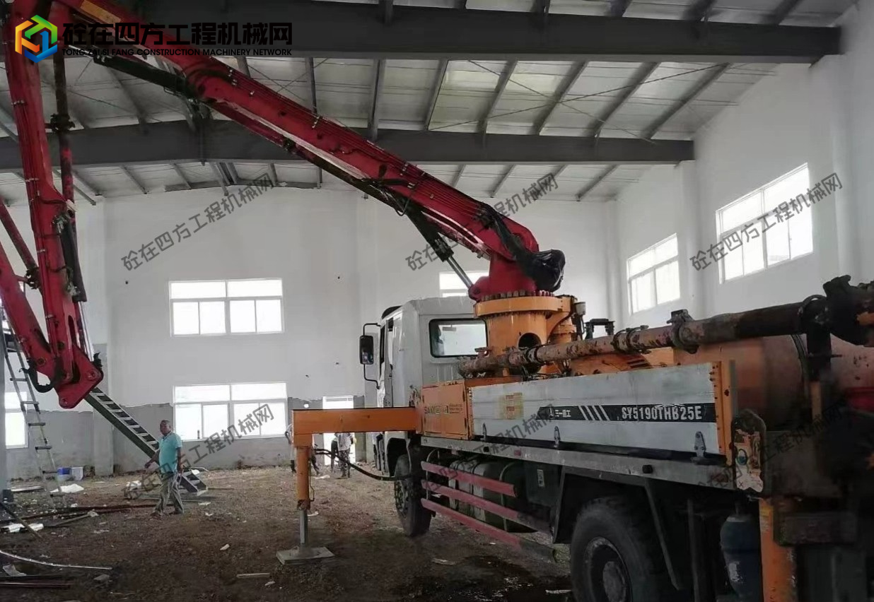 https://images.tongzsf.com/tong/truck_machine/20250923/168d1fc650cce1.jpg