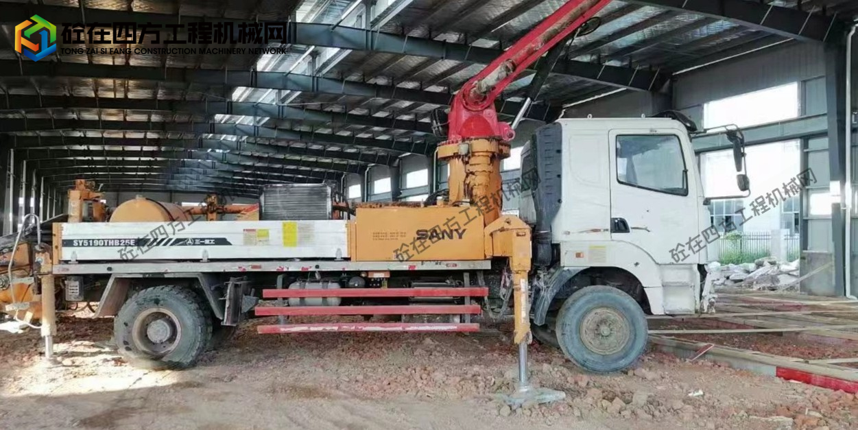 https://images.tongzsf.com/tong/truck_machine/20250923/168d1fc66e7c88.jpg