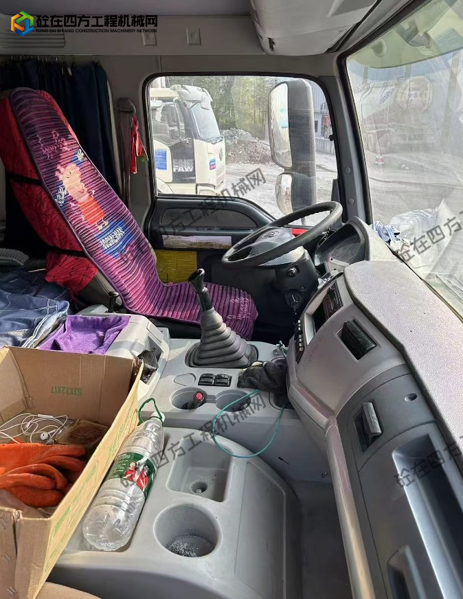 https://images.tongzsf.com/tong/truck_machine/20250923/168d2394e71daf.png