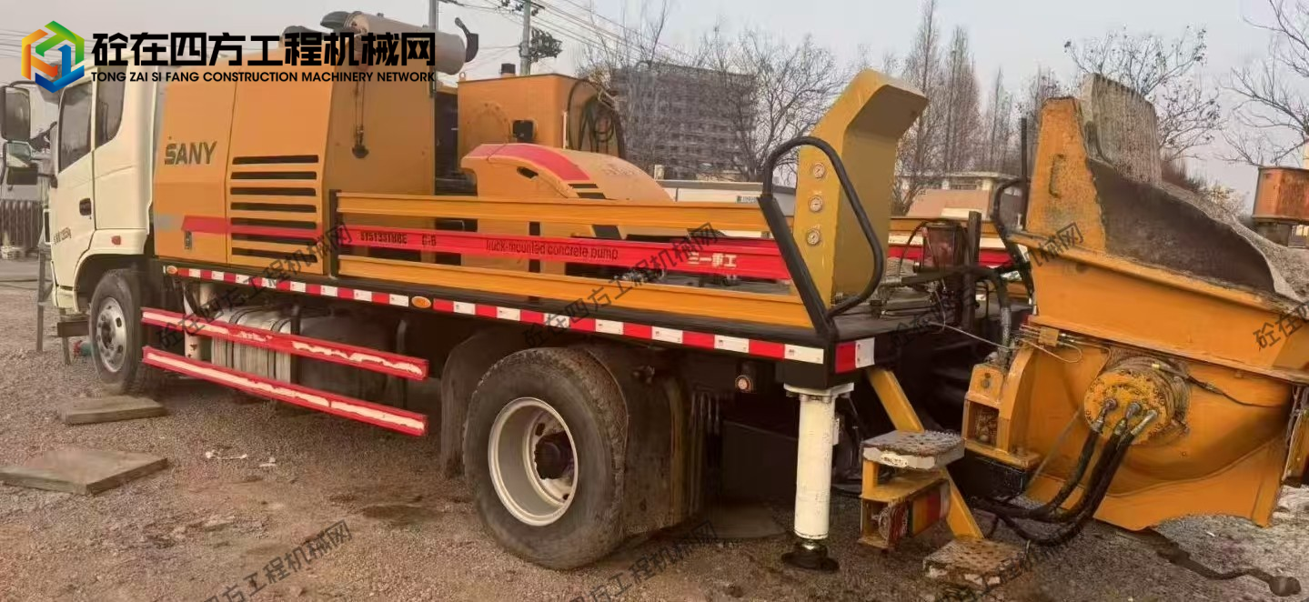 https://images.tongzsf.com/tong/truck_machine/20250924/168d365a8c0895.jpg