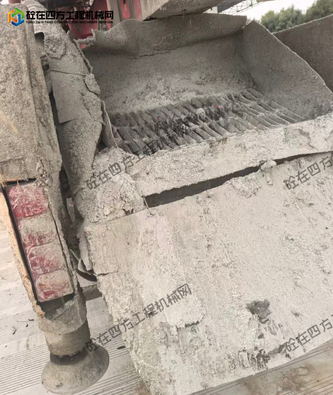 https://images.tongzsf.com/tong/truck_machine/20250928/168d89b1629115.png