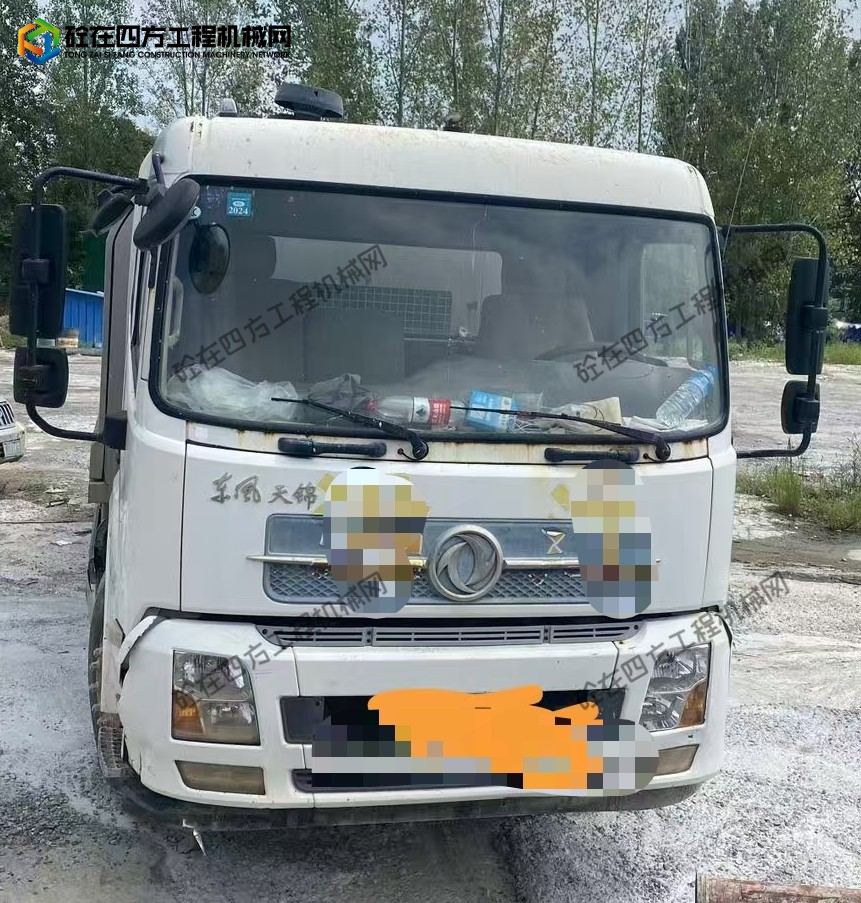 https://images.tongzsf.com/tong/truck_machine/20250928/168d89f6c8c6d1.jpg