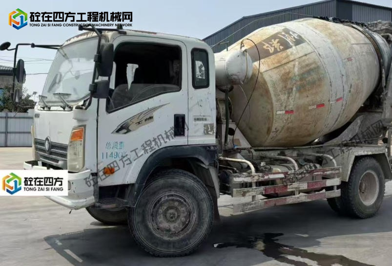 https://images.tongzsf.com/tong/truck_machine/20250928/168d8aca9338c2.jpg